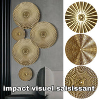 Décoration-murale-dorée-impact-visuel-saisissant