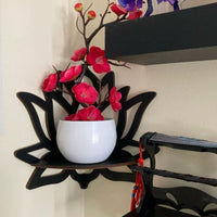 étagère en bois Bohemian Lotus pot de fleurs rouges