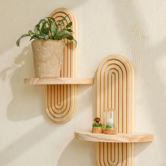 Étagère en bois bohème
